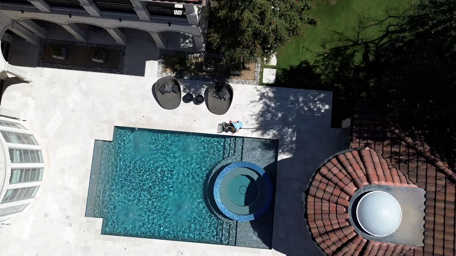 weekly texas pool cleaning service